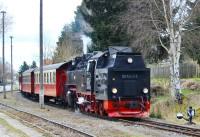 Ankunft des Sonderzuges aus Nordhausen Nord mit Lok 99 7243 im Bf Hasselfelde (18.04.2015)